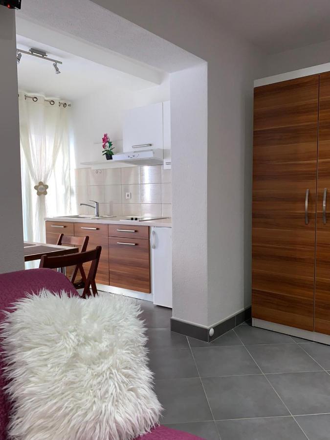 Niko Apartment Baška Voda Екстериор снимка