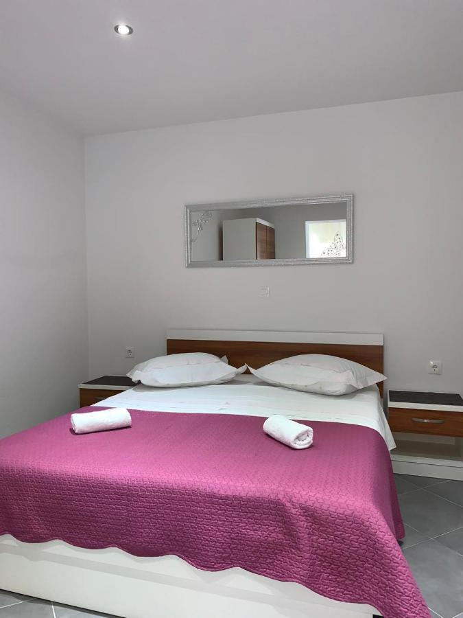 Niko Apartment Baška Voda Екстериор снимка